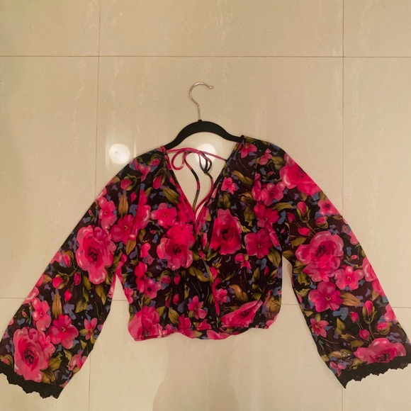 Floral blouse - Picture 3 of 3